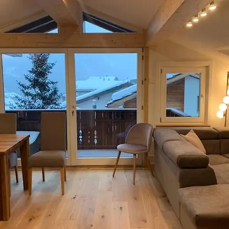 “the Penthouse” At Chalet Antares Apartment